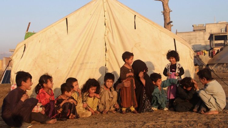 W Afganistanie zagrożone jest życie ponad 300 tys. dzieci