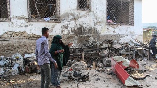Somalia: attentato a Mogadiscio a pochi giorni dalle elezioni