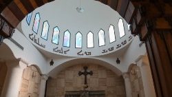 Dieses Bild zeigt eine Teilansicht der Kirche Mar Addai in Karamlesh, einer Stadt in der Nähe der nördlichen Stadt Mosul, am 2. Februar 2021.