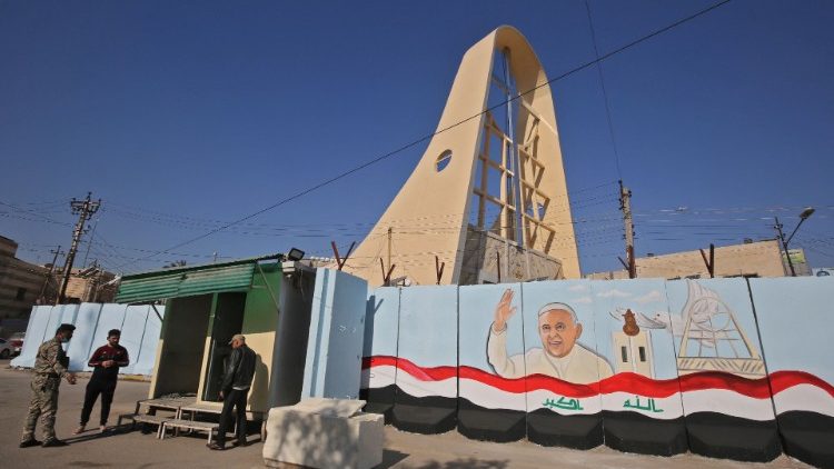 Das Äußere der Kathedrale, in der der Papst die Vertreter der Kirche im Irak trifft
