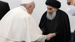 Miaka miwili iliyopta Papa Deancisko alikutana na Ayatollah Mkuu wa Washia, Ali Al-Sistani.