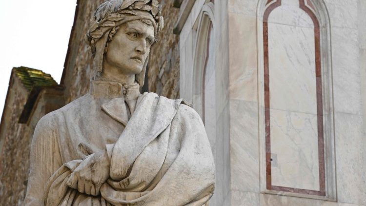 Danteov kip na trgu Santa Croce u Firenci, njegovu rodnom gradu