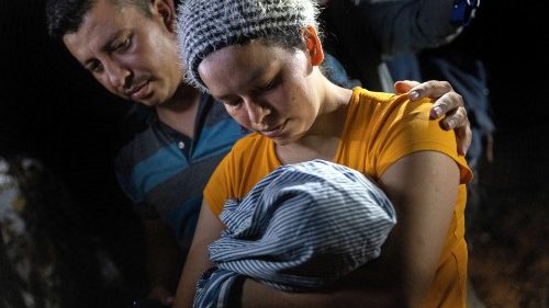 Papst fordert Hilfe für Binnen-Vertriebene in Zentralamerika
