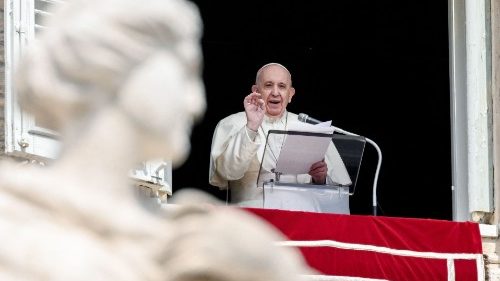 Papa Francisc la rugăciunea "Regina Coeli" de duminică, 18 aprilie 2021, din Piaţa San Pietro