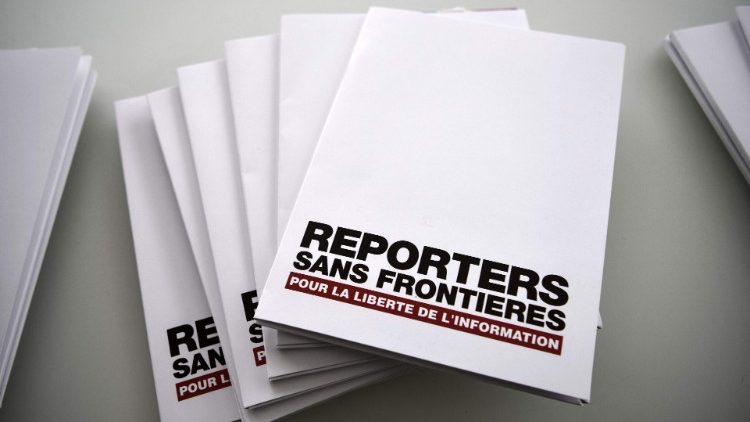 Reporteriai be sienų