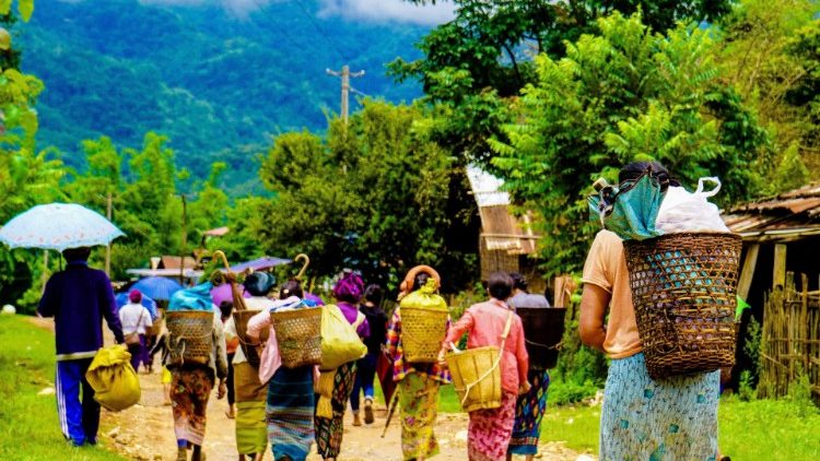 Người dân Myanmar