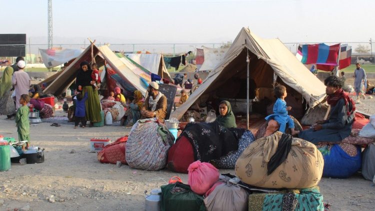 Afghan refugees rest in tents at a makeshift shelter camp in Chaman, a Pakistani town on the Afghan border