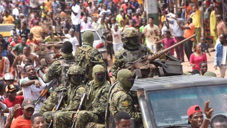 Prise du pouvoir par l'armée guinéenne, le 5 septembre 2021. 