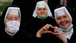 Religiosas eslovacas durante a visita do Papa