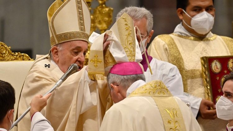 Papież: cztery bliskości biskupa