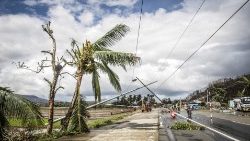 Danos causados pelo tufão Rai nas Filipinas