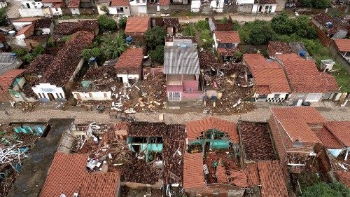 Enchente. Dom João Cardoso: buscar respostas para nosso povo reconstruir a sua vida