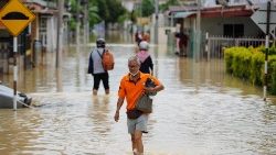 मलेशिया में भारी बारिश शहर पानी में