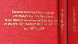 Couverture d'un des livres composant le rapport publié par le cabinet Westpfahl Spilker Wastl sur les abus dans le diocèse de Munich et Freising entre 1945 et 2019