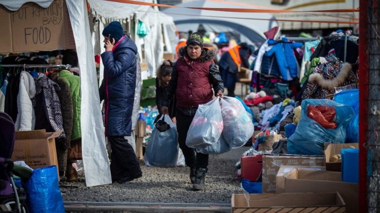 Đến 2/3, gần 836.000 người Ucraina phải chạy khỏi đất nước