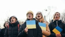 Ukrainian women demonstrate for peace 
