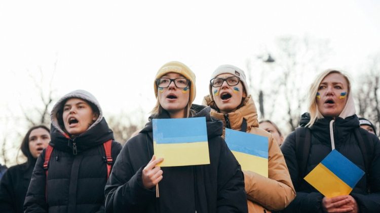 Ukrainian women demonstrate for peace 