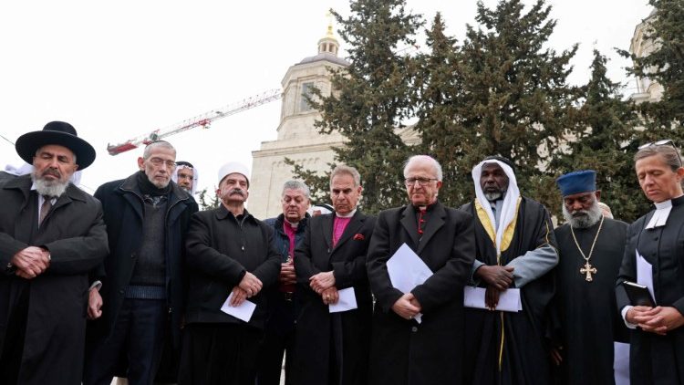 Christian, Jewish, and Muslim leaders gathered recently in Jerusalem's Moscow Square to pray for peace
