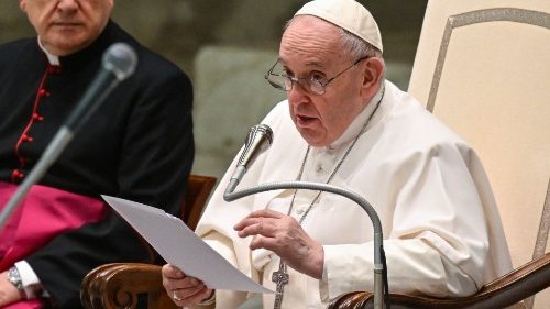 Pápež v katechéze: Duchovná vnímavosť seniorov chráni svet od narkózy