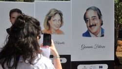 Opfer der Mafia: Giovanni Falcone und Francesca Morvillo auf Erinnerungsbildern in Palermo