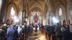 Gottesdienst in Garmisch-Patenkirchen in Gedenken an die Opfer des Zugunglücks bei Burgrain (11.6.2022)