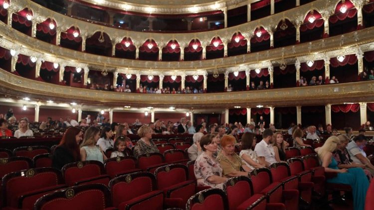 17 czerwca w gmachu opery w Odessie miał miejsce koncert dedykowany Siłom Zbrojnym Ukrainy. To pierwsze tego typu wydarzenie od rozpoczęcia rosyjskiej inwazji. 