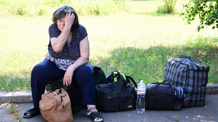 Ukrainienne en attente d'écavuation de Sloviansk vers Dnipro