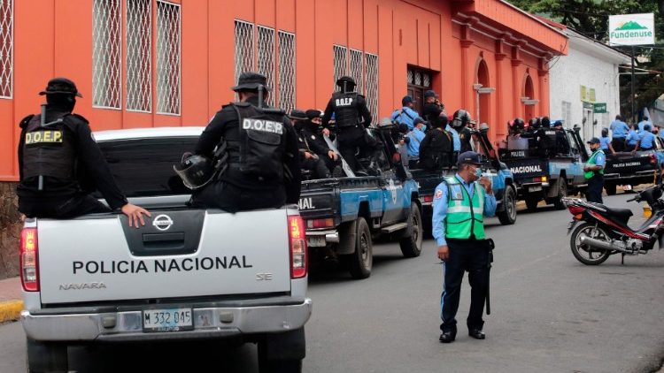 Policia e Nikaraguas bllokon ipeshkvin
