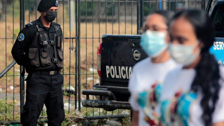 Nikaragua, nxirren jashtë ligjit 16 OJQ