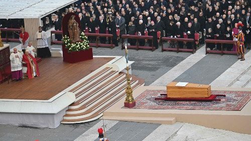 Homília pápeža pri pohrebe Benedikta XVI.: Verný priateľ Ženícha