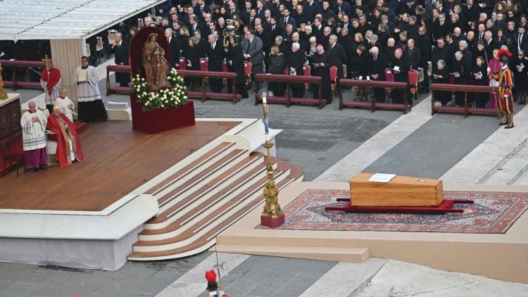 pohreb Benedikta XVI. 5. január 2023