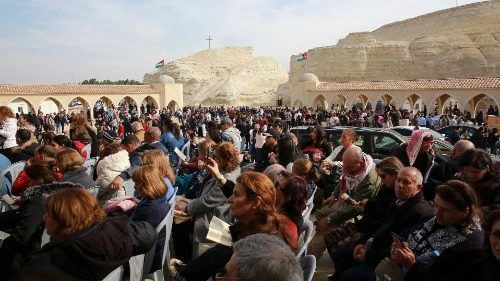 Jordan: The papal ambassador praises peace between Christians and Muslims