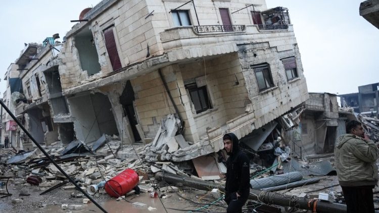 Uno degli edifici danneggiati dal terremoto in Siria