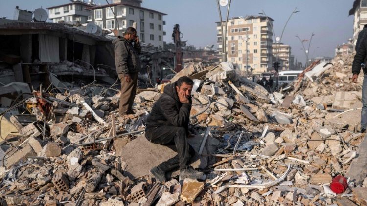 地震の被害が深刻なトルコ南部ハタイ県で　2023年2月12日