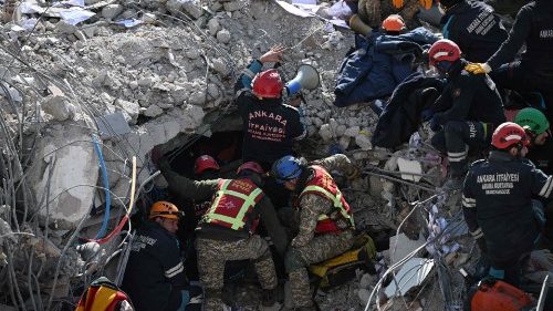 Terremoto en Turquía y Siria: tres supervivientes hallados entre los escombros
