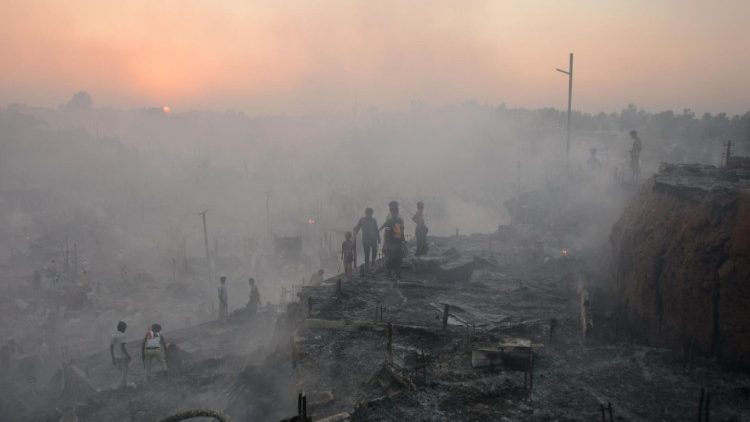 Auch im Balukhali-Camp im Südosten Bangladeshs war ein Feuer ausgebrochen