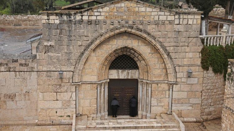 Du radikalių pažiūrų žydai įsiveržė į Getsemanės Marijos kapo bažnyčią Jeruzalėje