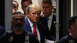Usa: Donald Trump alla prima udienza ieri a New York