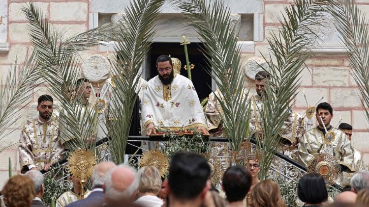 Orthodoxe Christen bei der Palmsonntagsprozession in Gaza City