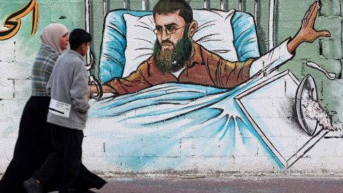Razzi da Gaza per la morte in carcere di un leader jihadista, in sciopero della fame 