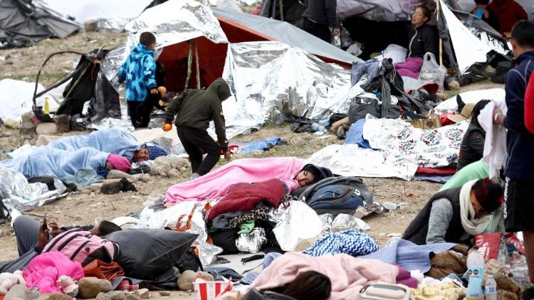 Des migrants espérant passer la frontière le 13 mai dernier.