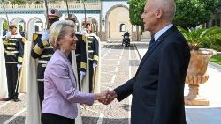 EU-Kommissionspräsidentin Ursula von der Layen und der tunesische Präsident Kais Saied am 11. Juni 2023 in Tunis