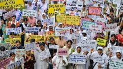 मणिपुर हिंसा के विरोध में असम के ख्रीस्तीय