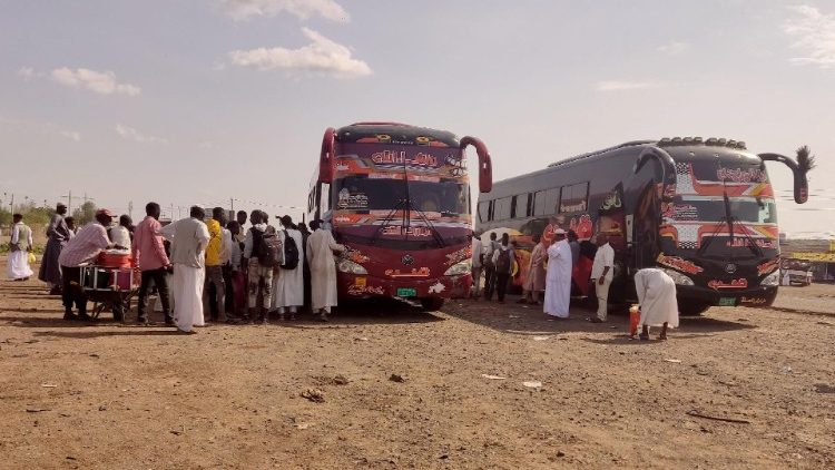 المفوضية الأممية العليا للاجئين تندد بالتعرض للنازحين في السودان وتدعو إلى توفير الحماية لهم