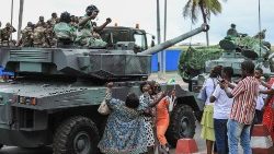 Gabon: manifestazioni a favore dei militari golpisti 
