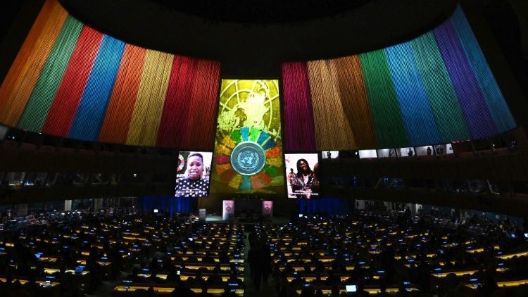 La tribune des Nations unies à New-York, pour le sommet des ODD, le lundi 18 septembre 2023. 