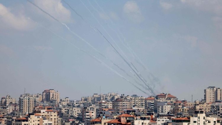Lancio di razzi da Gaza su Israele