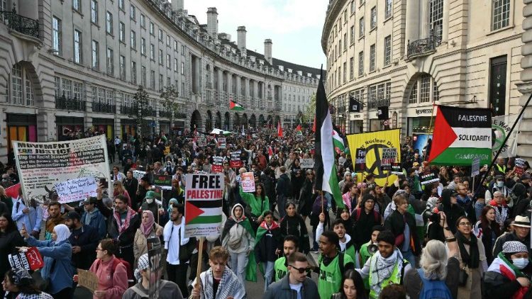 Marsz solidarności z Palestyną w Londynie, 14.10.2023 r.