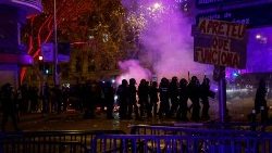 Unruhen vor dem Sitz der sozialistischen Regierungspartei in Madrid, am Mittwoch