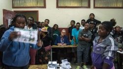 Dans un bureau de vote à Madagascar